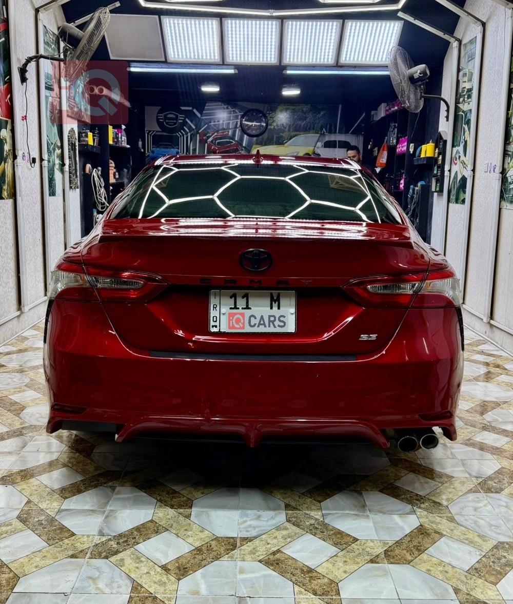 تۆیۆتا کامری